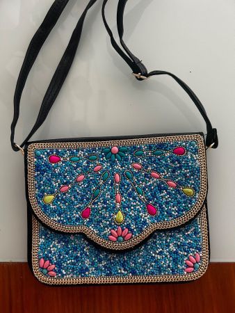 Handmade- Uigur / Schicke Umhängetasche mit Perlenmuster