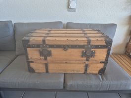 seltene & antike Schatztruhe