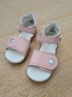 Sandales Kickers en cuir taille 27