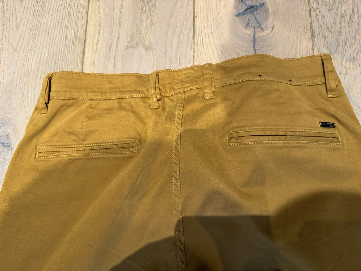 Hugo Boss Hosen: Hugo Boss – Neu (gemäss Beschreibung) aus Corpataux von seniz 4