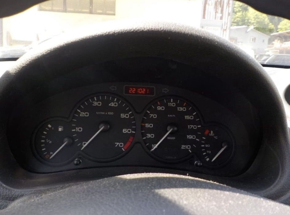 Peugeot Automobili: Peugeot 206 silber 5-türig – Usato da Rikon im Tösstal venduto da mar_dfw8 5
