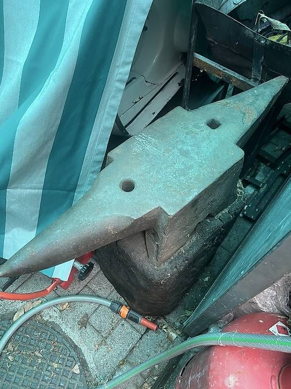 Werkzeuge: Incudine 100kg – Gebraucht aus Giubiasco von uom_vw2p 1
