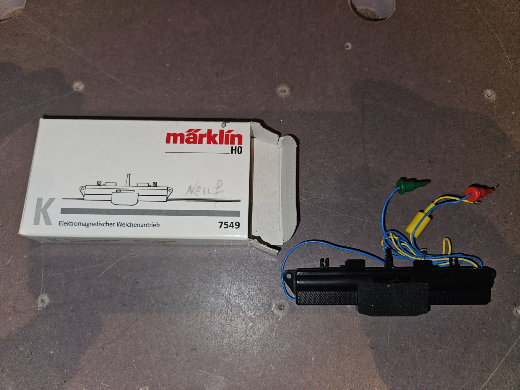 Märklin Modellini di ferrovie: Märklin  7549 Weichenantrieb   mit OVP – Usato da Bern venduto da lukas90pilze