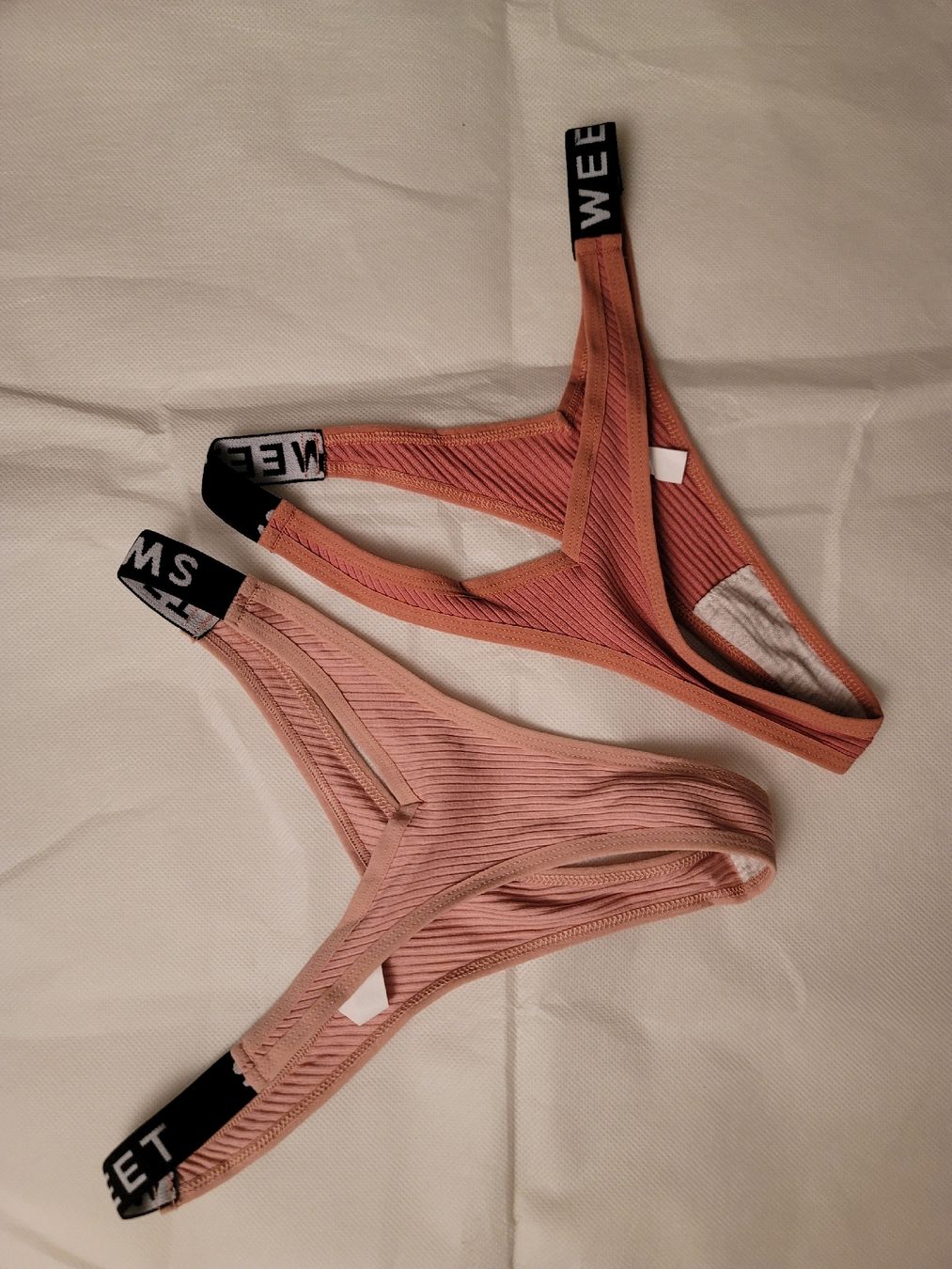 Altra biancheria intima: Strings Rosa 2, pink thongs, tangas rosa, rose sweet string – Nuovo e nell'imballaggio originale da Zollikerberg venduto da Nice_Name 1