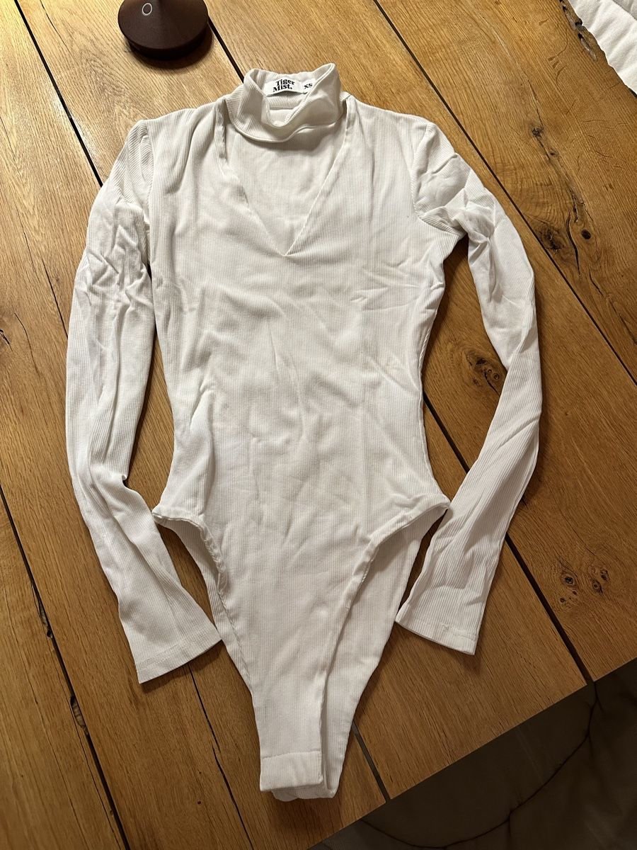 Top: Enger weisser Body XS – Usato da Oberwil-Lieli venduto da Claudine_1988 1