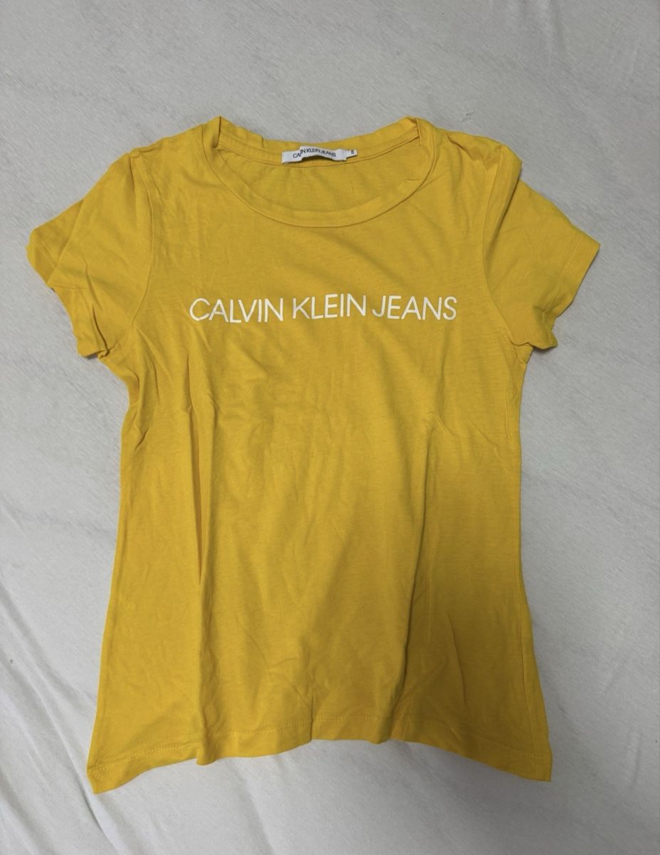 Calvin Klein T-shirt: T-Shirt Calvin Klein  – Usato da Oftringen venduto da mar_7f8c