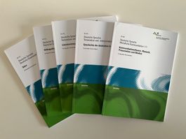 AKAD Deutsche Sprache 5 Kursbücher - NEU