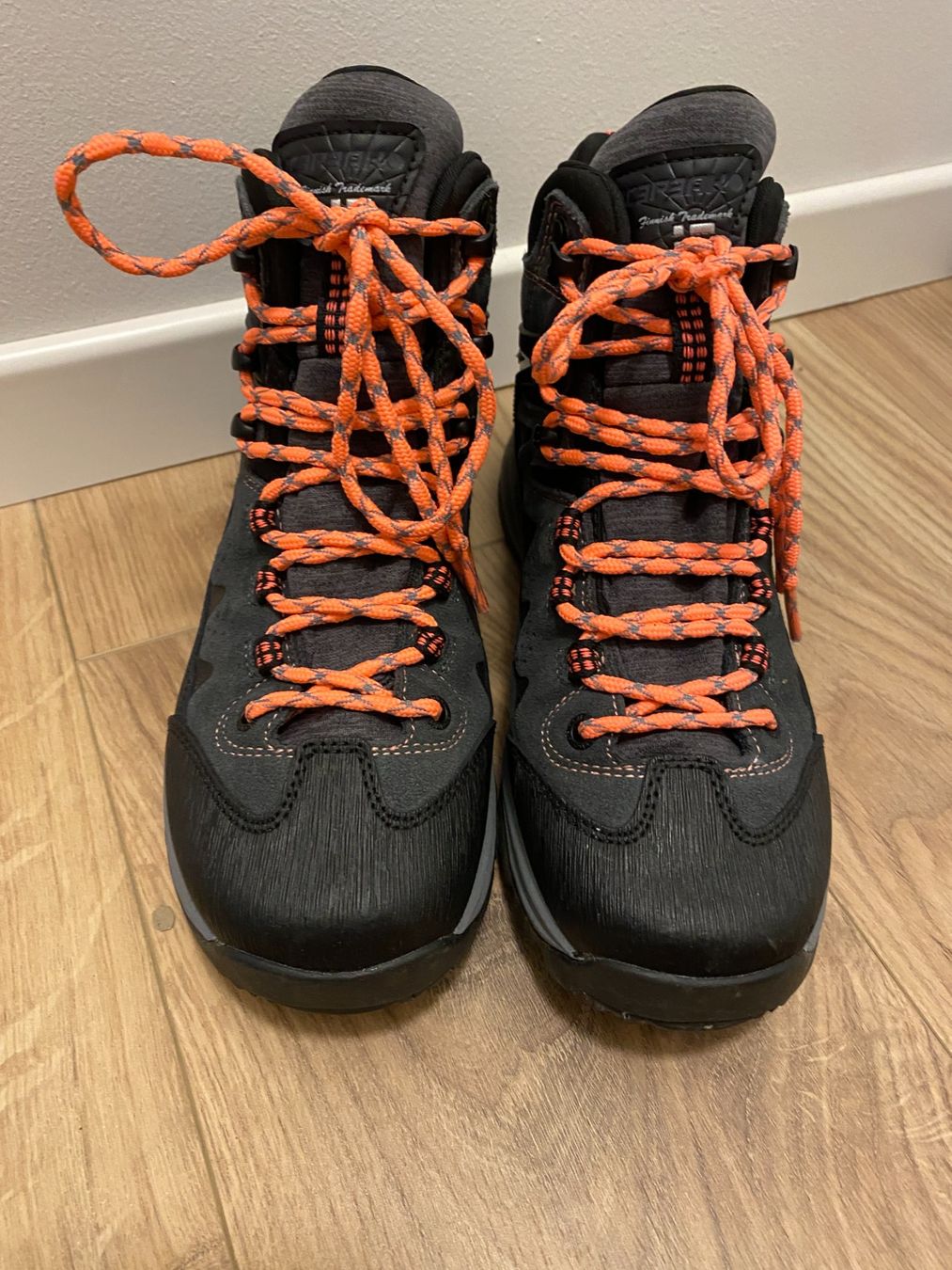 Icepeak Chaussures femmes: Wanderschuhe Icepeak Gr. 37 – D'occasion à Gais par fam_bt2g