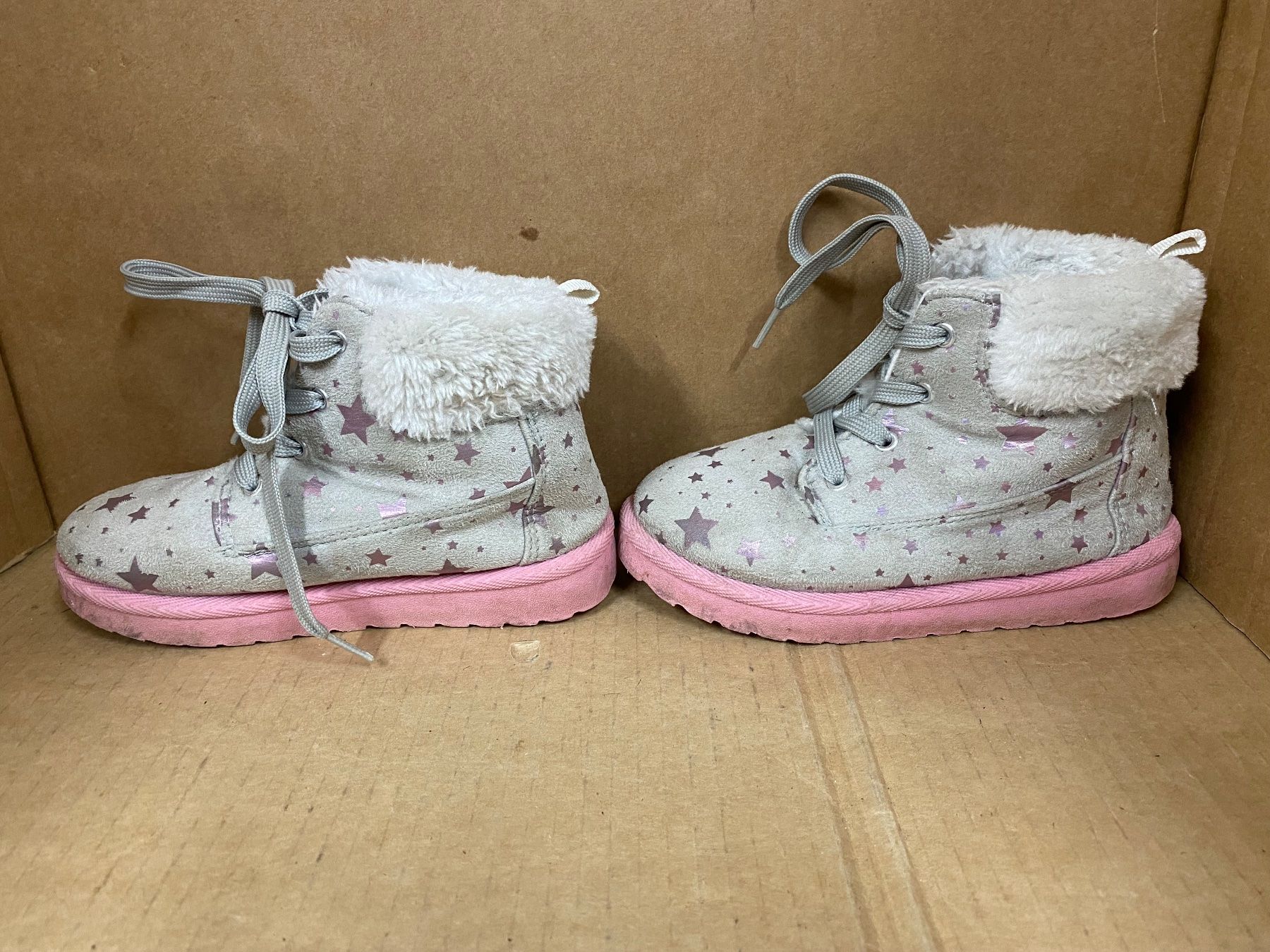 Schuhe für Mädchen: Mädchen Winterschuhe Grösse 29 – Gebraucht aus Eschlikon TG von RamonaSt 2