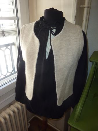 gilet sans manches  M marque DEVERNOIS 100% laine femme