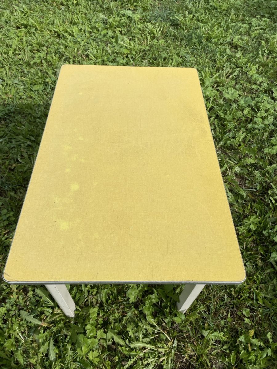 Tavoli: Tisch vintage – Usato da Almens venduto da bsundrix 2
