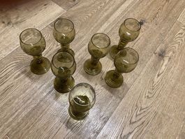 7 Römergläser grün