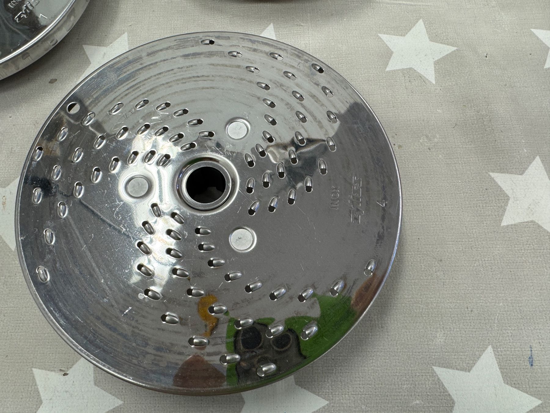 Zyliss Appareils de cuisine: Zyliss Elektro Scheibenraffel – D'occasion à Rafz par Powacaddy 2