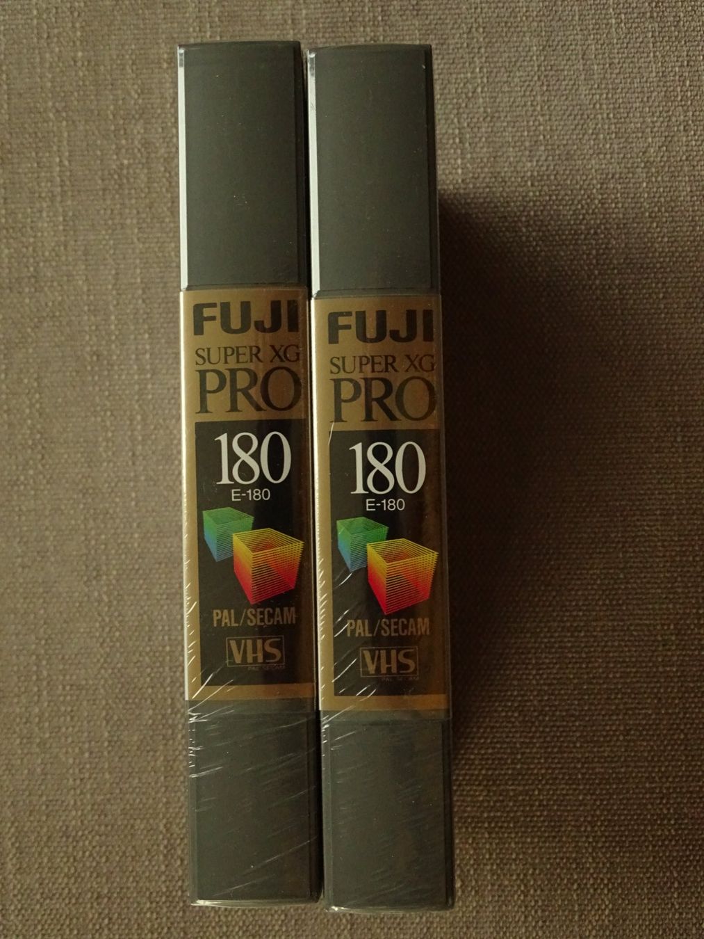 Cassette vuote: 2 Stück Fuji VHS Video E-180 – Nuovo e nell'imballaggio originale da Hirzel venduto da Musicman03 1