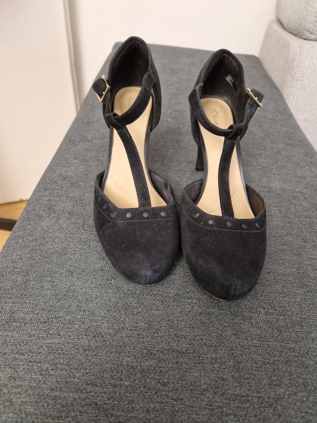 Clarks Damenschuhe: Elegante Clarks Wildlederschuhe Gr. 38 – Neu (gemäss Beschreibung) aus Glattbrugg von mas_75t2