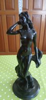 Skulptur ev.Wenus mit Fisch dunkelbraun ca 40 cm 