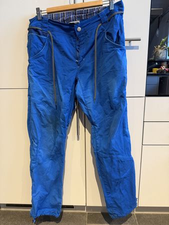La Sportiva Kletterhose blau Grösse M 48 guter Zustand