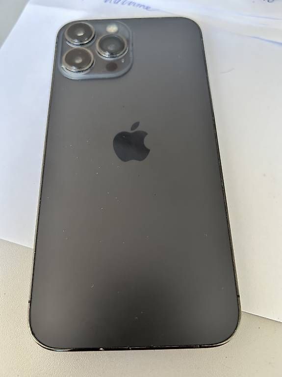 Handys / Smartphones: iPhone 16 pro 256 gb avec box Apple  – Gebraucht aus Colombier VD von Xzbit 2