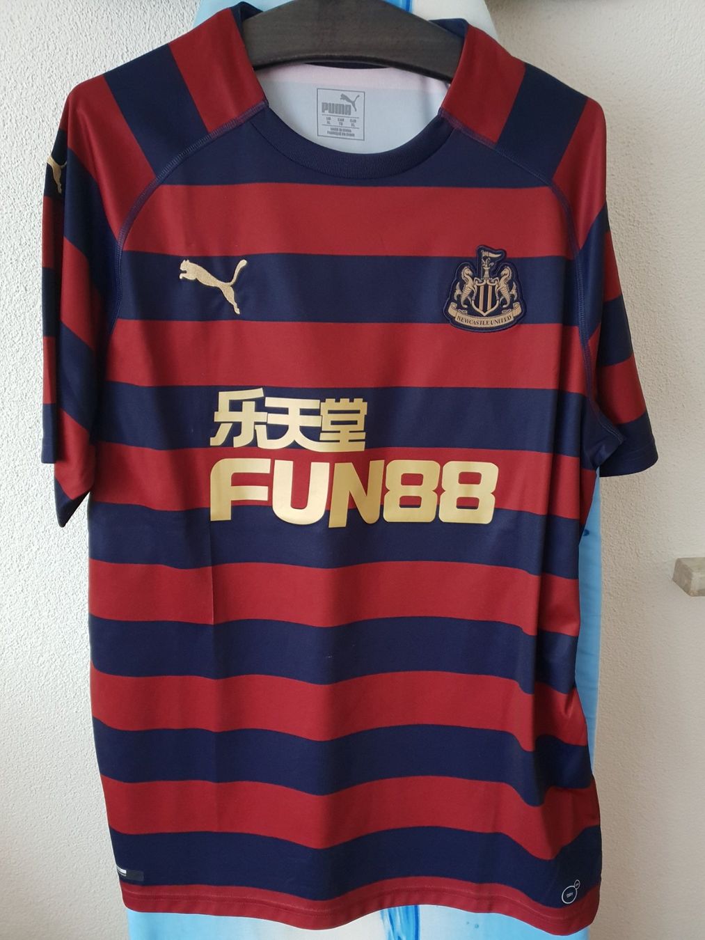 Puma Leibchen & Hosen: Fussballtrikot FC Newcastele – Neu (gemäss Beschreibung) aus Glattbrugg von 88LupoAlberto67