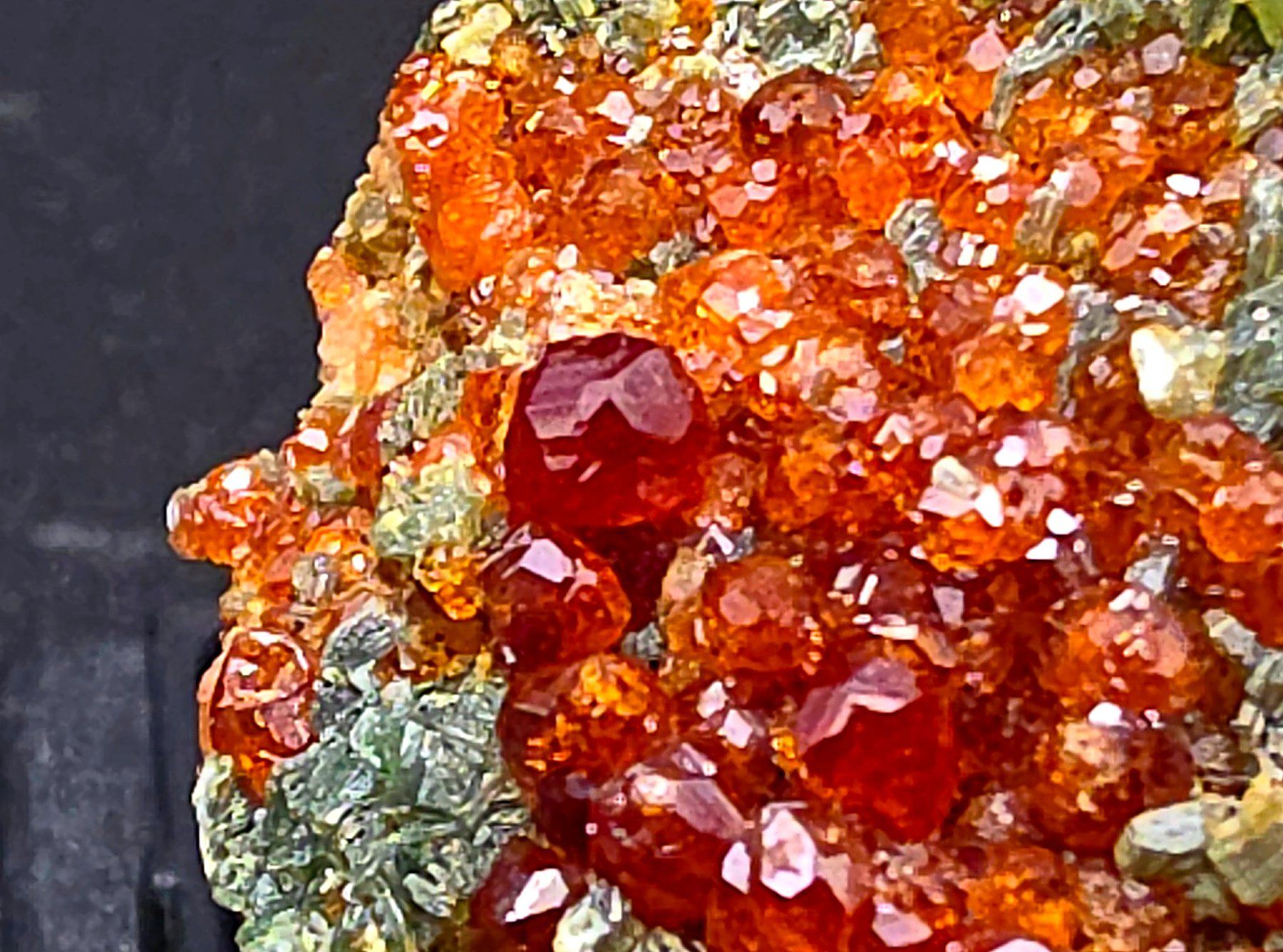 Minerali & Pietre curative: Three Natural Hessonite Garnet Crystals – Usato da Figino venduto da minshop