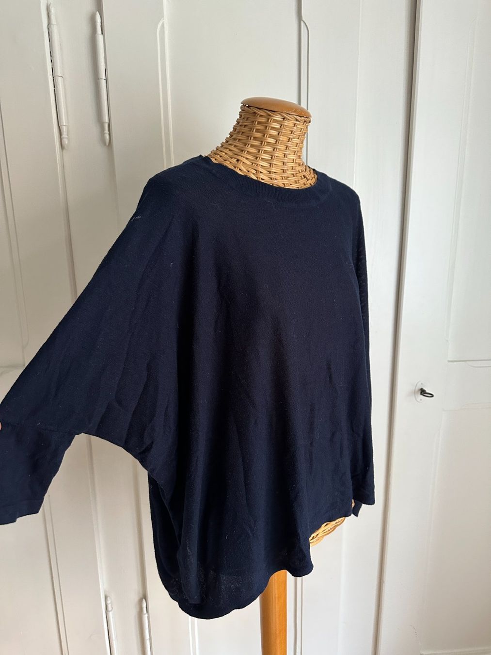 H&M Pulls & Sweat-shirts: Oversized Feinstrick Oberteil dunkelblau - XS – D'occasion à Zürich par Diazaio 1