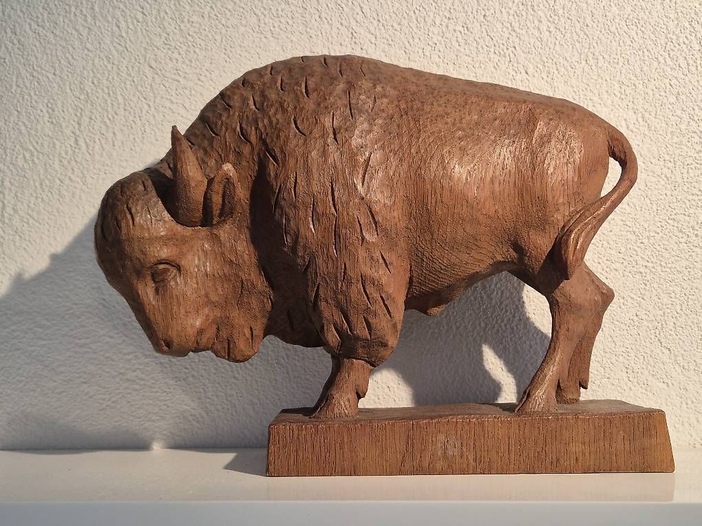 Statuette: Bison Holzfigur Holzskulptur  – Usato da Uetliburg SG venduto da Stein414 2