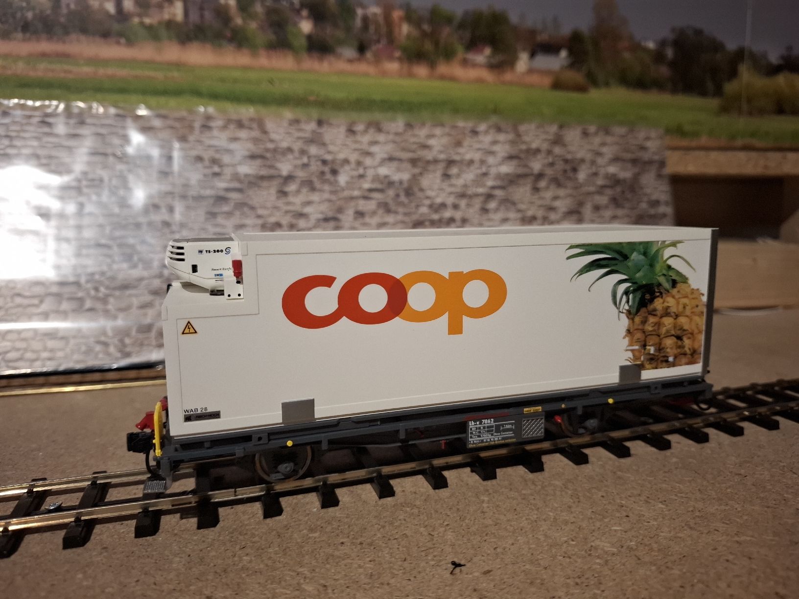 Bemo Modellini di ferrovie: Bemo Güterwagen Coop Spur 0m – Usato da Lausen venduto da Spur0stoef 1