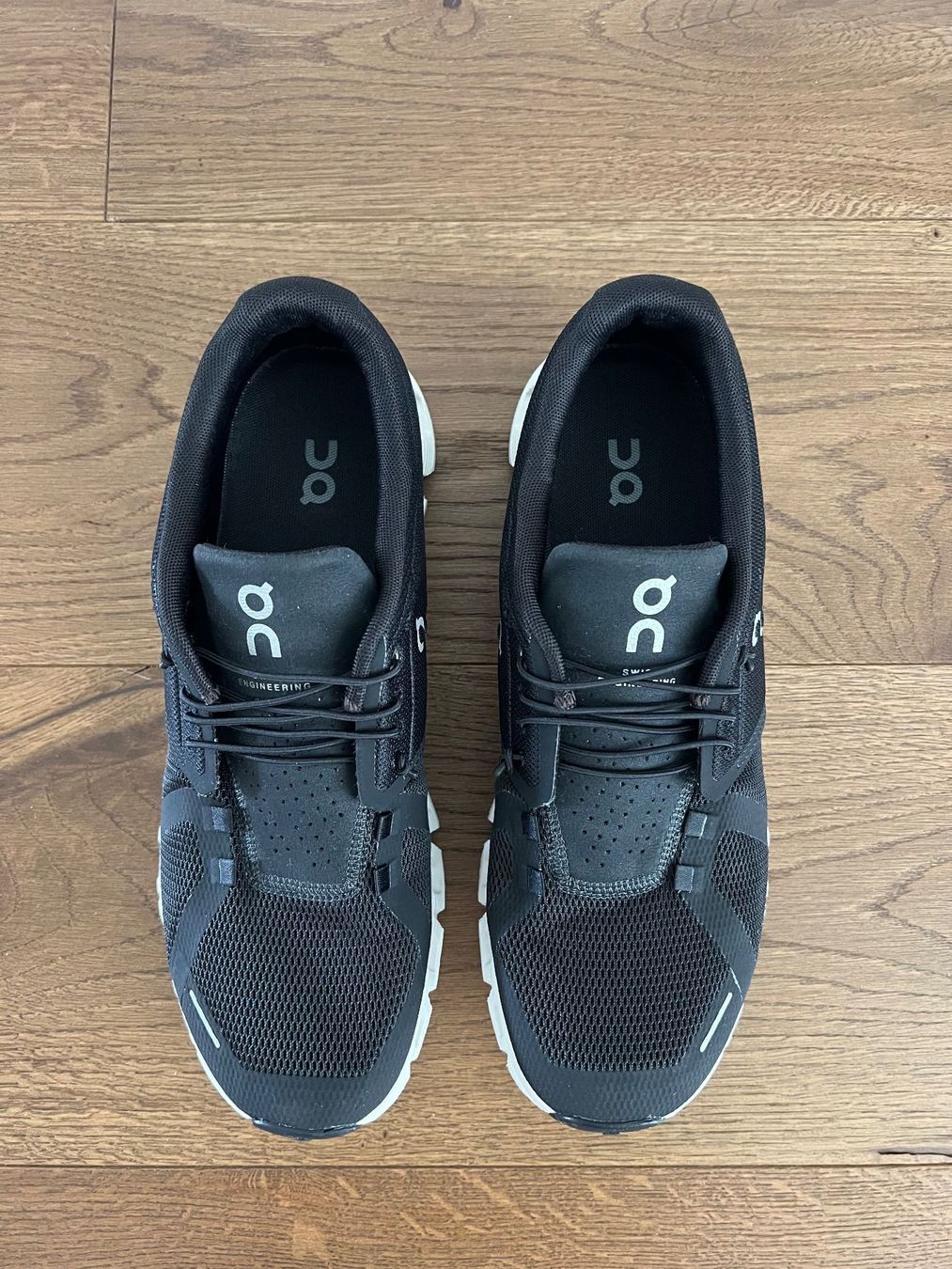 Scarpe da uomo: On Cloud 5 Men Shoes size 43 Black & White – Nuovo (secondo la descrizione) da Urdorf venduto da karol.muszkiewicz 2