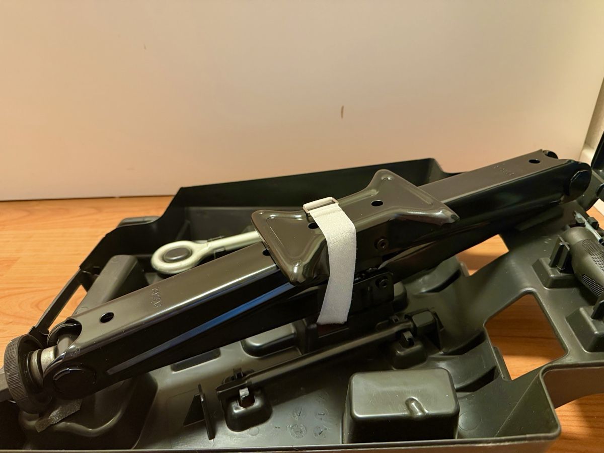 Tous les outils: Wagenheber der Marke Proma – Neuf (Voir description) à Merenschwand par Circonflex 1