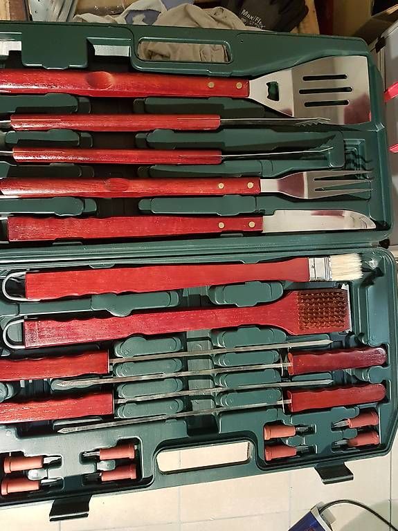 Bestecksets: Nuovo kit per grigliate 18 pz – Gebraucht aus Giubiasco von ton_vpl7