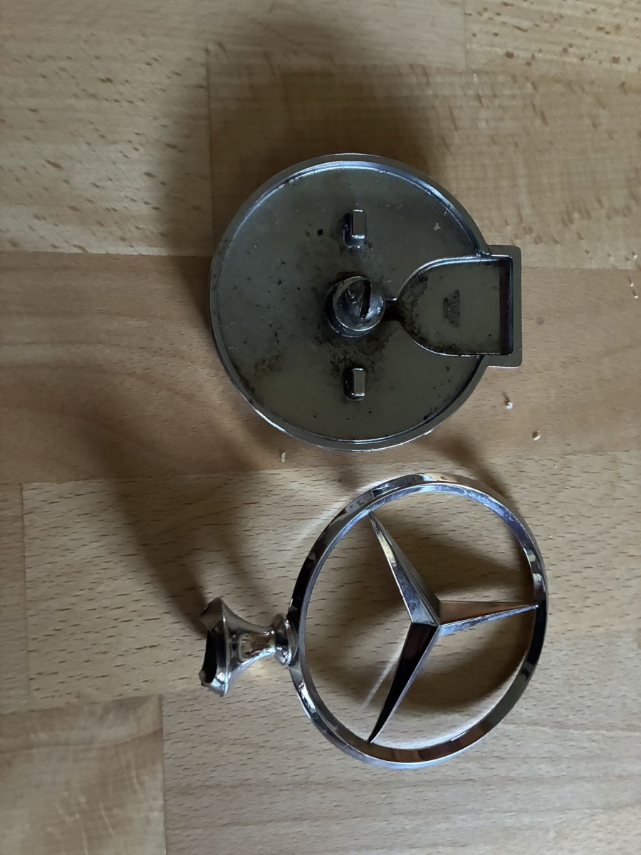 TCS Placchette & Badge: Insigne TCS  MERCEDES  – Usato da Les Bayards venduto da Mutz51 1