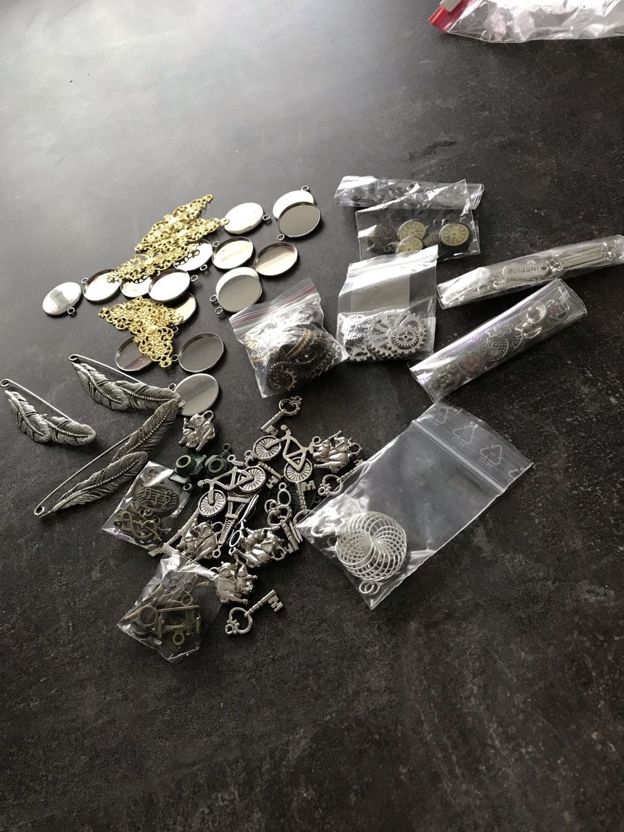 Kit bricolage: Verschiedenes zum basteln oder so..Lot neu – Nuovo e nell'imballaggio originale da Subingen venduto da Bea8 7