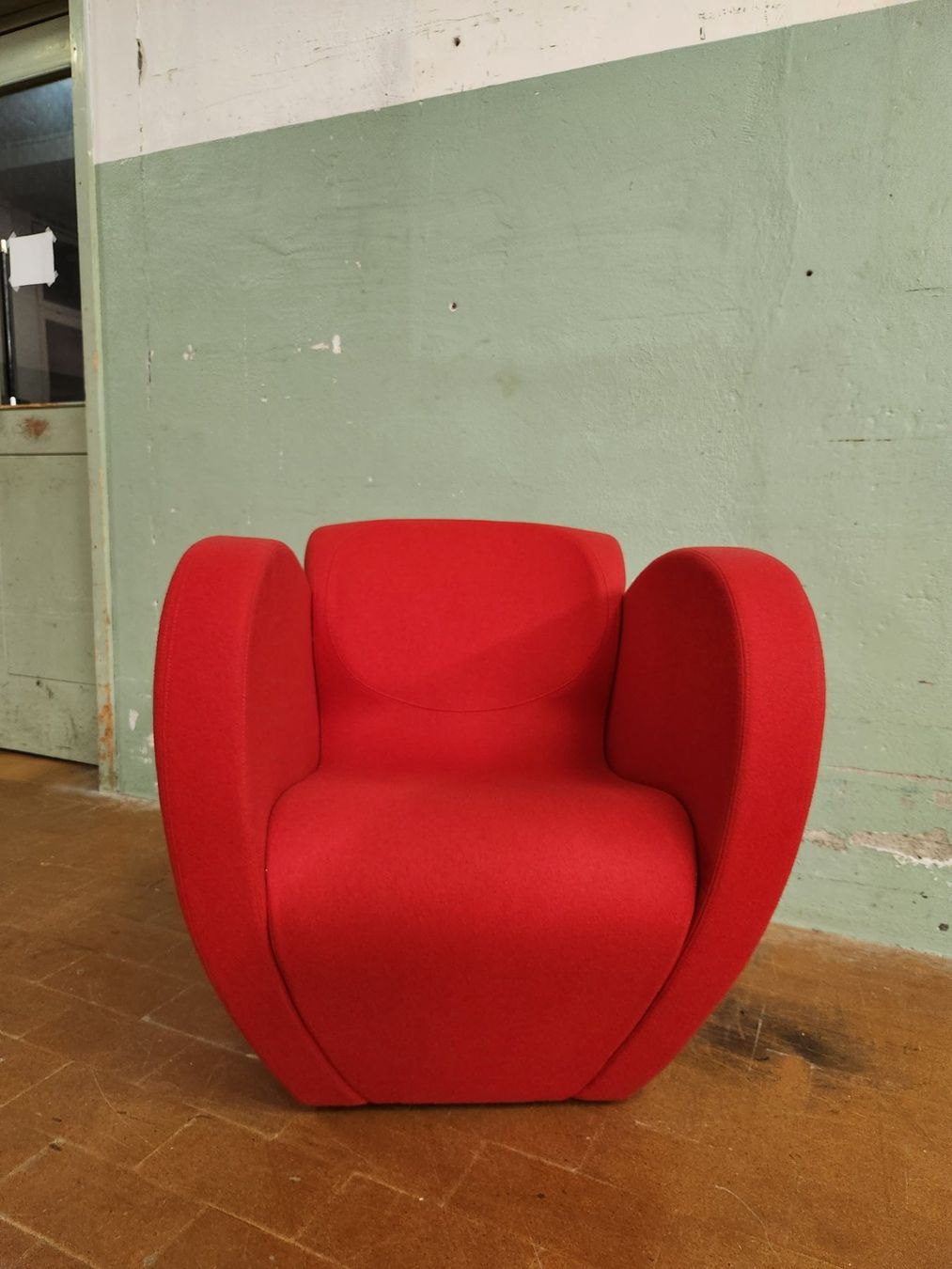 Moroso Poltrone: Designer Sessel Moroso Size Ten - Ron Arad – Usato da Lichtensteig venduto da Usedinstorecom 1