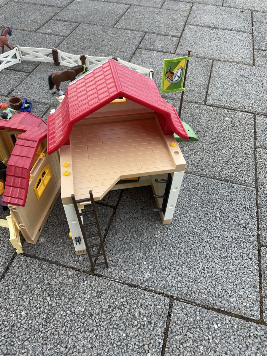Playmobil Jouets: Playmobil Pferdehof – D'occasion à Kriens par Vk77 2