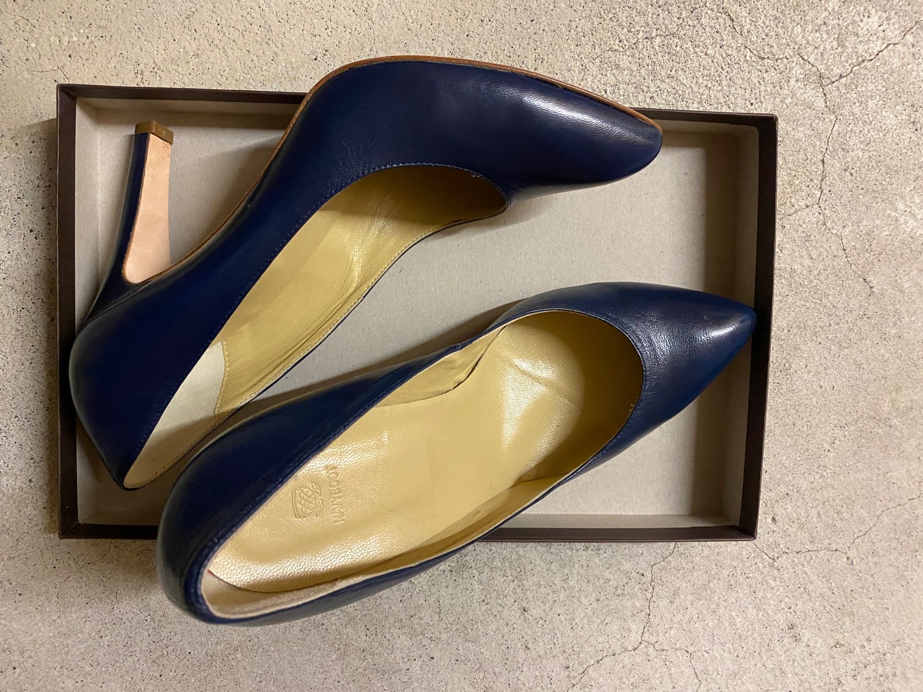 Navyboot Scarpe da donna: Neu - Pumps Navyboot, blau, 299 CHF – Nuovo e nell'imballaggio originale da Zürich venduto da ZuriShrek 1