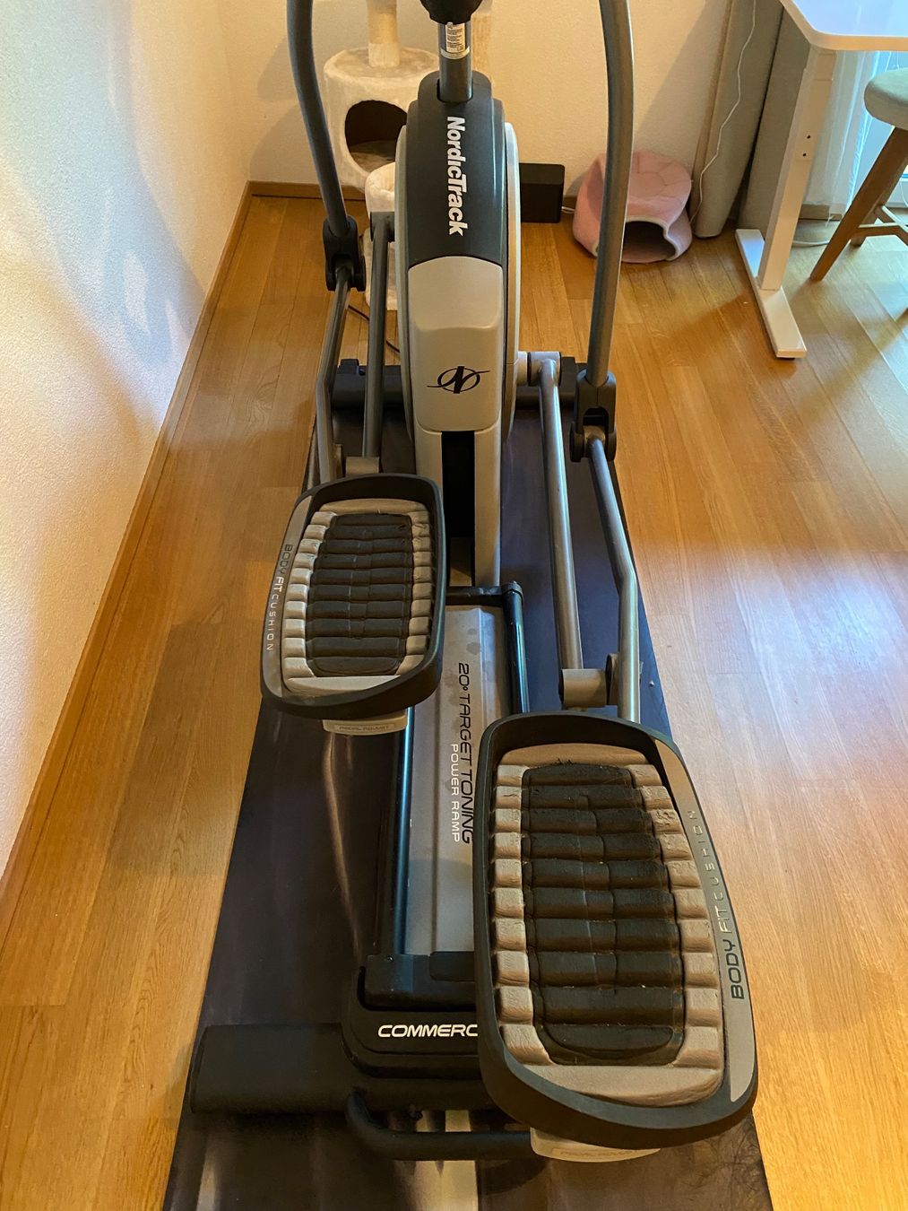 NordicTrack Hometrainer: NordicTrack Elliptical Cross Trainer – Usato da Wädenswil venduto da Ydm14 6