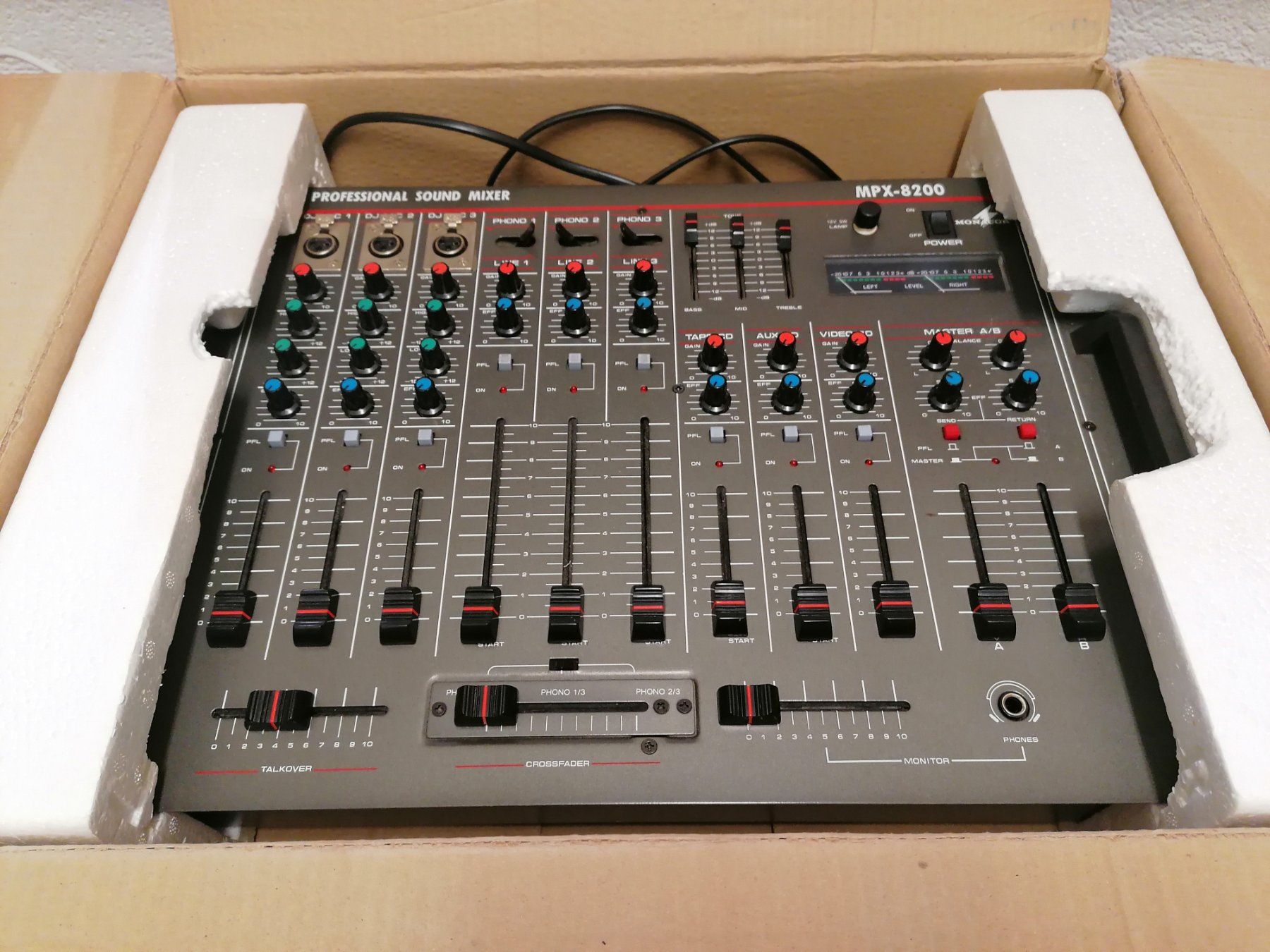 Monacor Console di mixaggio: Monacor Mischpult – Usato da Biel/Bienne venduto da kolomea