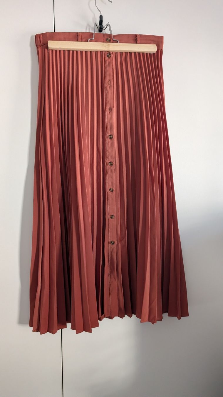 Gonne: Jupe plissée boutonnée corail – Usato da La Conversion venduto da deborah22