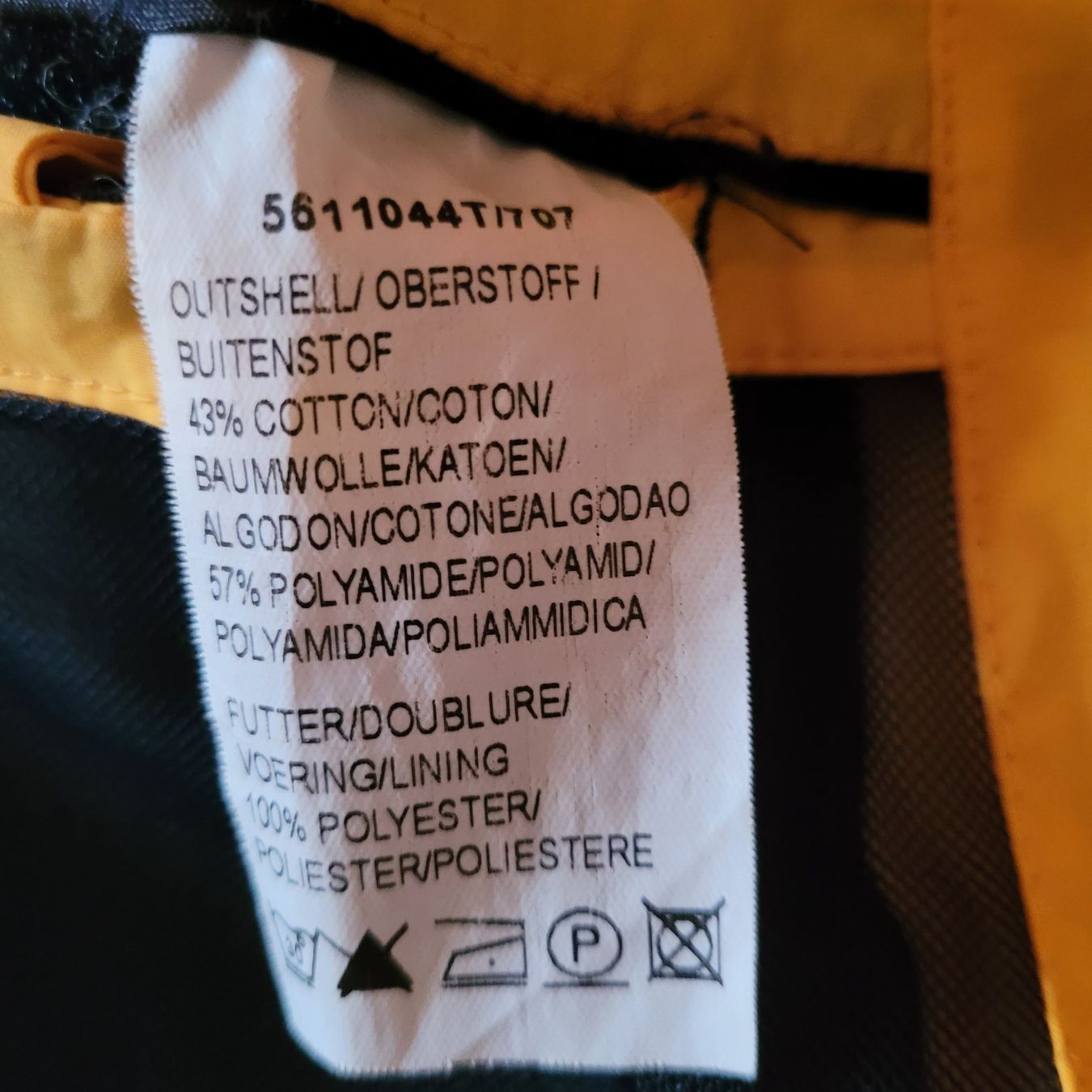 Jacken: Jacke Herren eiergelb Grösse 50, sehr leichtes Material – Gebraucht aus Hondrich von Ebro01 1