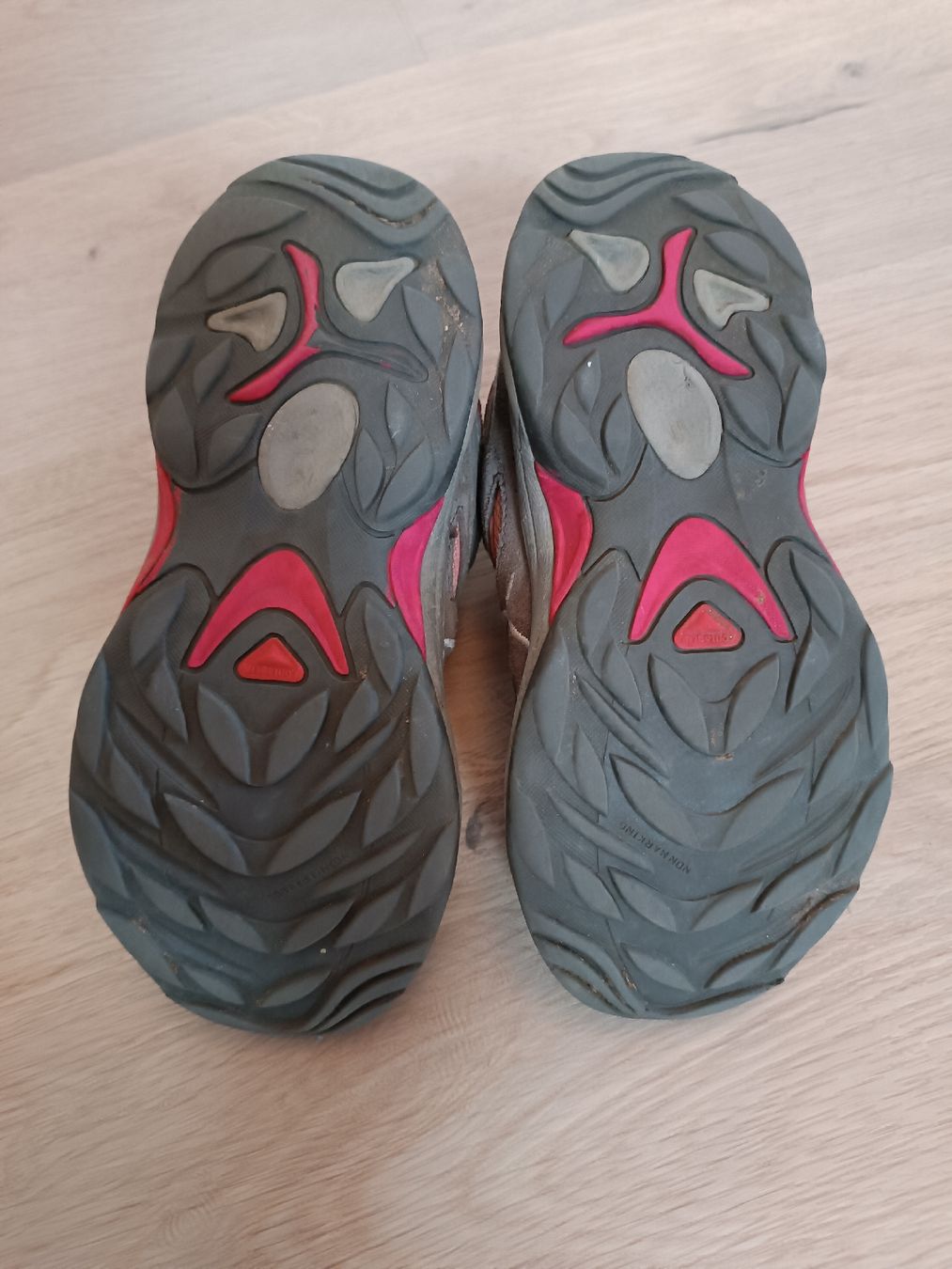Salomon Scarpe da uomo: Salomon 32 – Usato da Arbedo venduto da cuc_8zbh 3