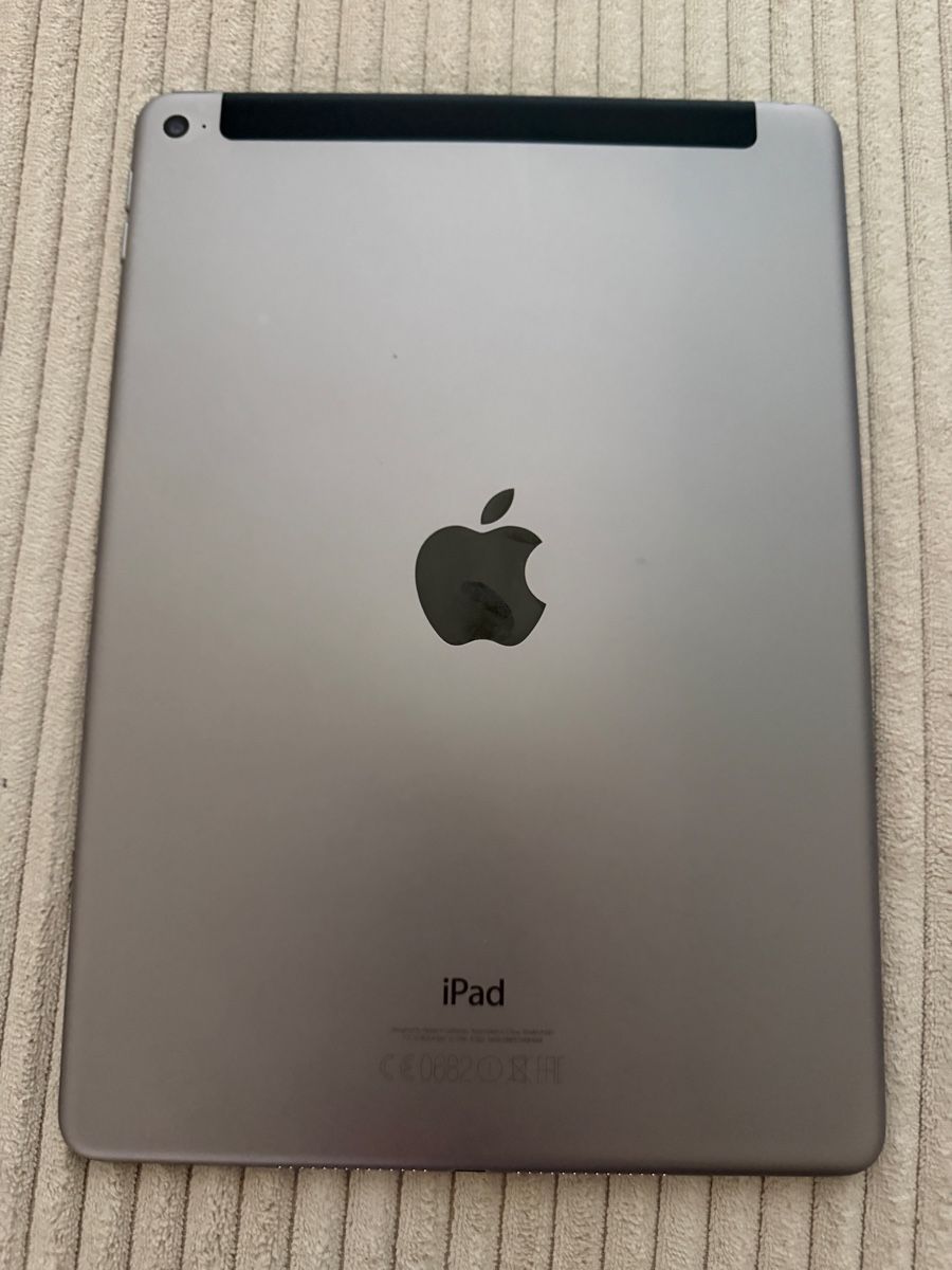 Apple Tablet PC: Apple Ipad Air 2 – Usato da Dübendorf venduto da pupetta11 1