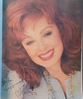 Naomi Judd 1946-2022 Autogramm signiert Foto 20x25cm