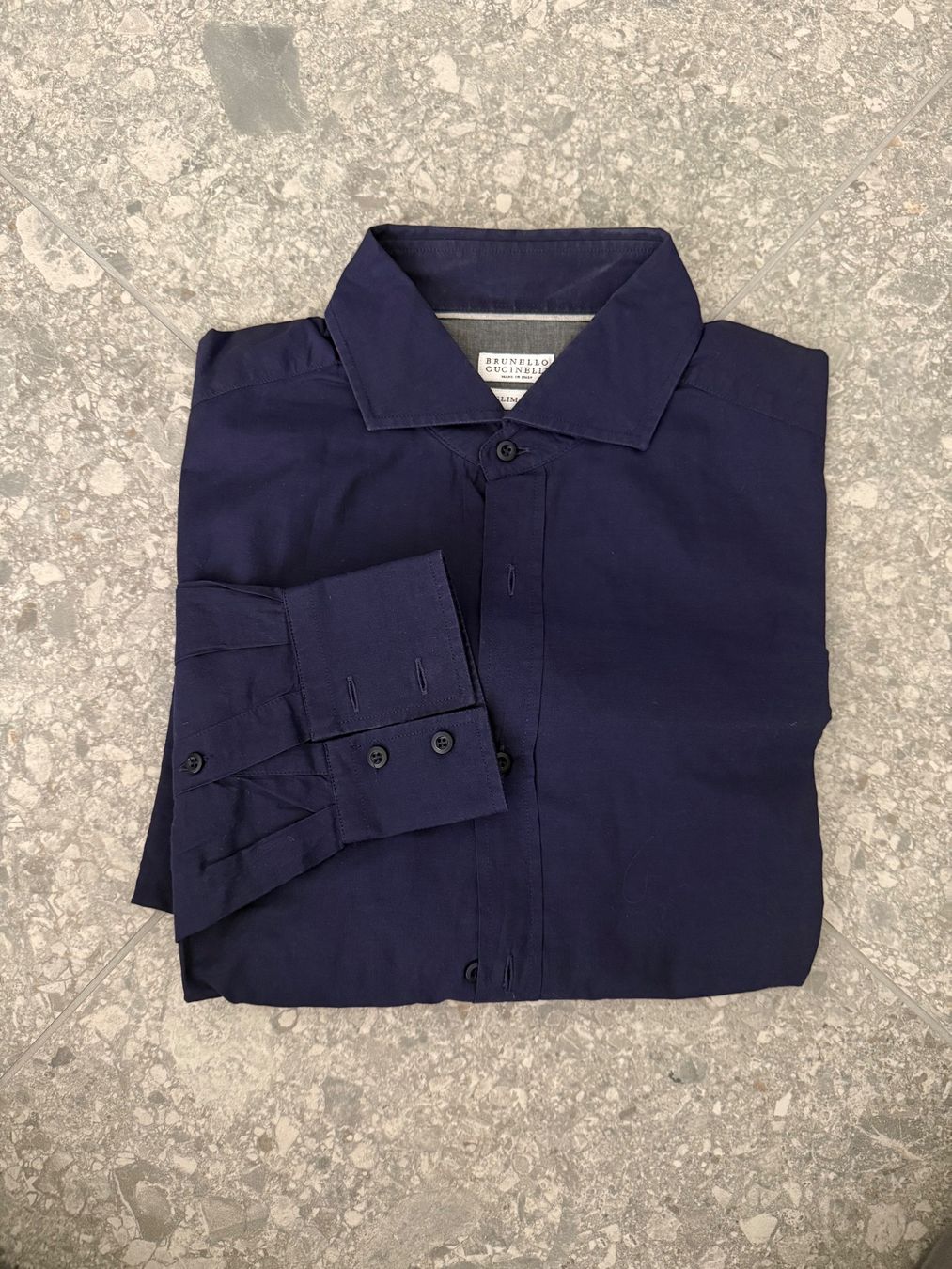 Brunello Cucinelli Camicie: Brunello Cucinelli Herren Hemd dunkelblau Grösse L – Usato da Birmensdorf ZH venduto da nin.am