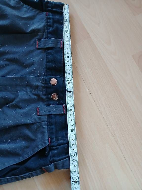 Pantaloni: Herren Arbeitshose 38 Landi – Usato da Rothenthurm venduto da Meitli18 2
