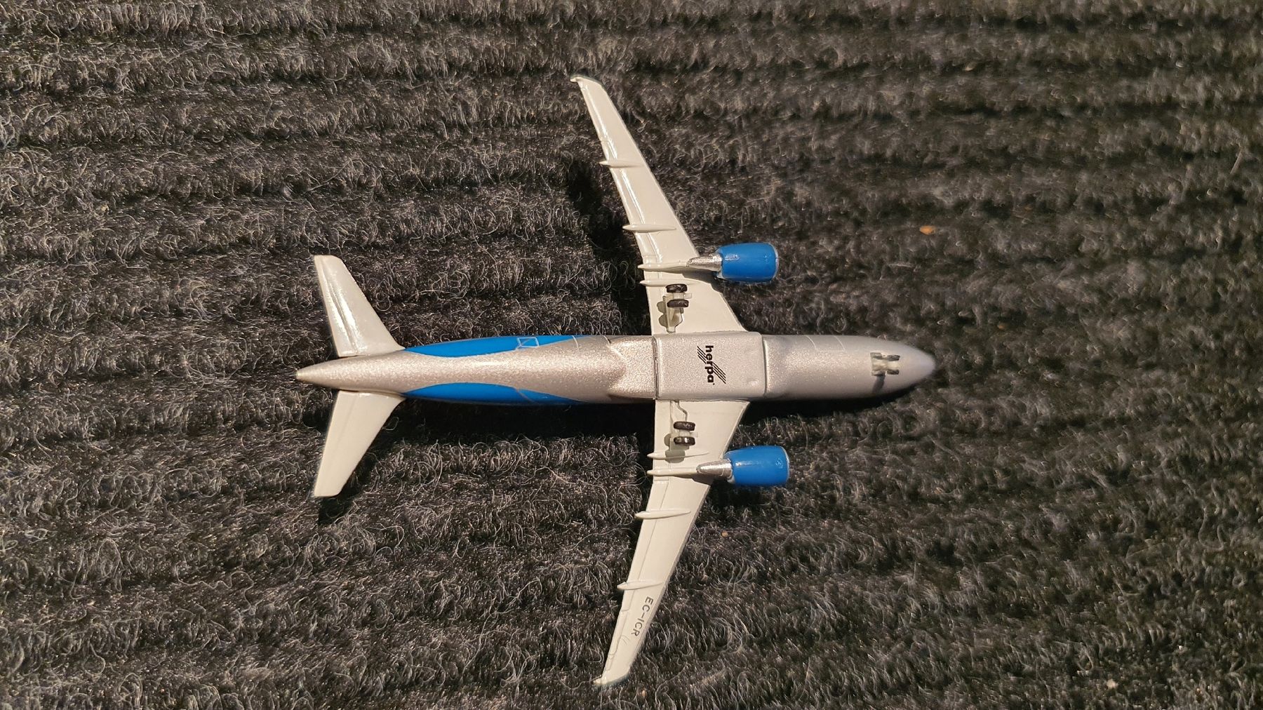 Herpa Kit di modellismo & Modellini statici: HERPA CLICKAIR AIRBUS A320 1/500 – Usato da Männedorf venduto da Modellbau-wyss 4