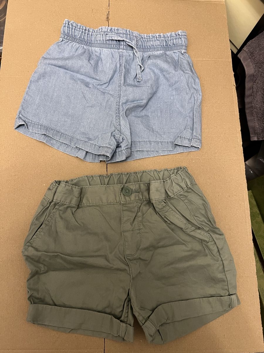 Ensembles coordonnés: Set kurze Hosen Grösse 86 – D'occasion à Toffen par Vanessa_Germann