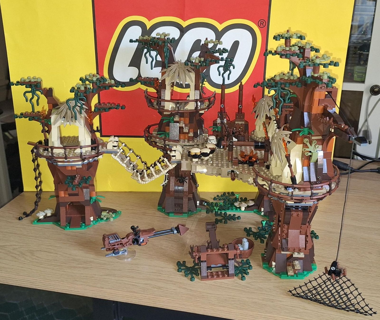 Lego Jeux de construction: Lego 10236 EWOK VILLAGE – D'occasion à Genève par BrickFanGe 8