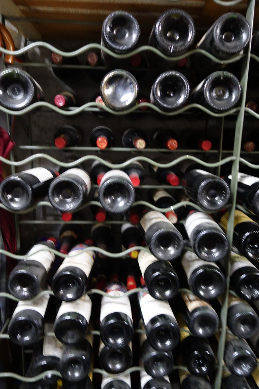 Étagères: étagère à 280 bouteilles fer forgé double rangée – D'occasion à Onex par Albert_mode 1