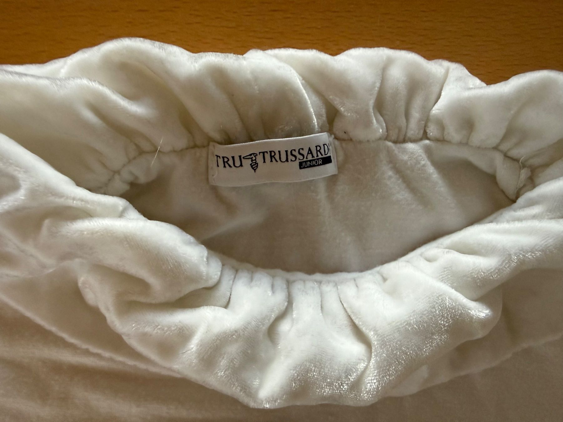 T-shirt: Trussardi Pulli / Shirt 152/164 oder Damen 34 – Usato da Wallbach venduto da 10merlin 1