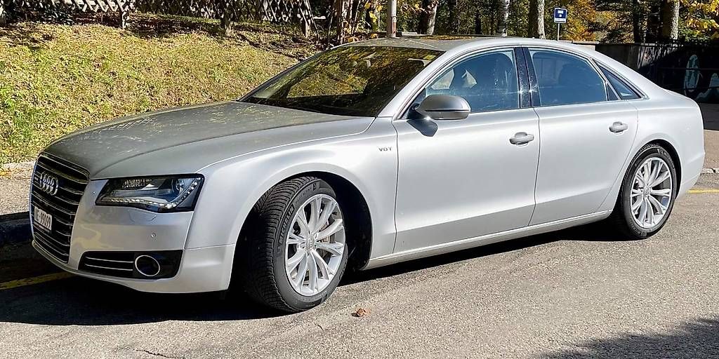 Audi Automobili: Audi A8 4.2 TDI V8 350 CV – Usato da Collombey venduto da Savito